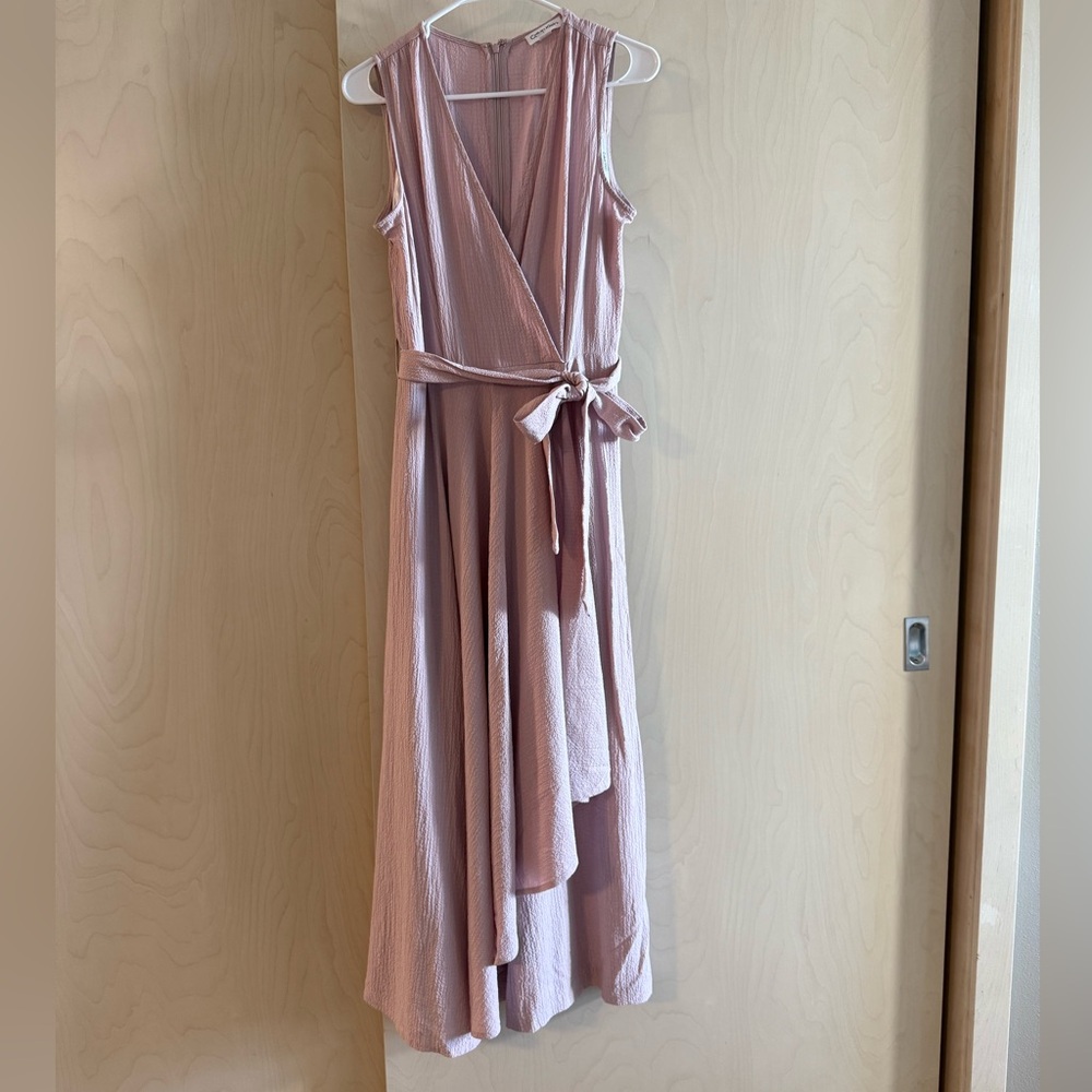 Calvin Klein Women’s Pink Textured Sleeveless Belted Jumpsuit - Size 8